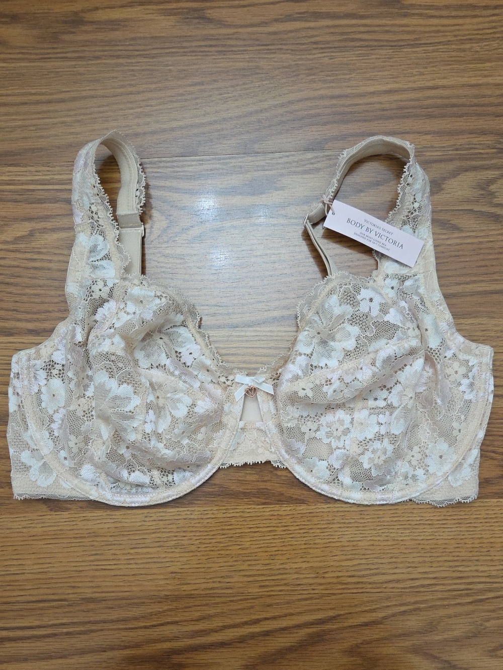 BNWT VS Body By Victoria The Fabulous Floral Lace Unlined Demi Bra/ 36G